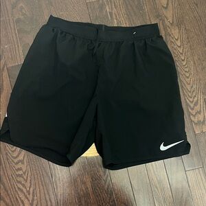 Nike Women’s Black Athletic Elastic Band Waist Shorts Size Medium